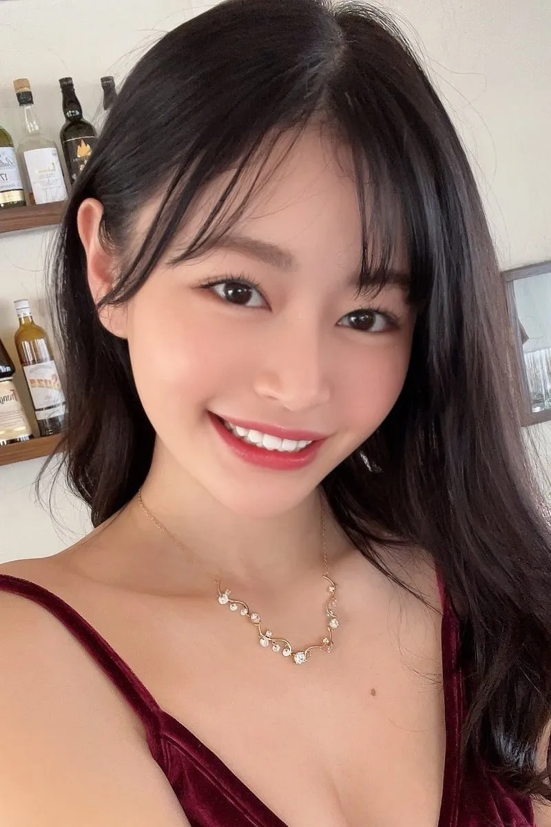 三月的纸飞机青春校园番剧海报